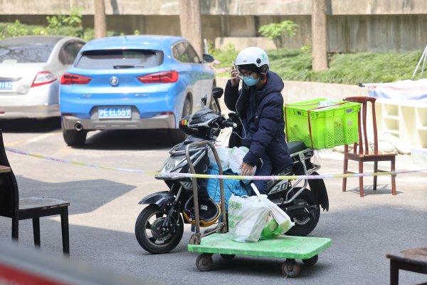 易启胜 京东Q2成绩单出炉:营收增利润降，外卖成关键变量